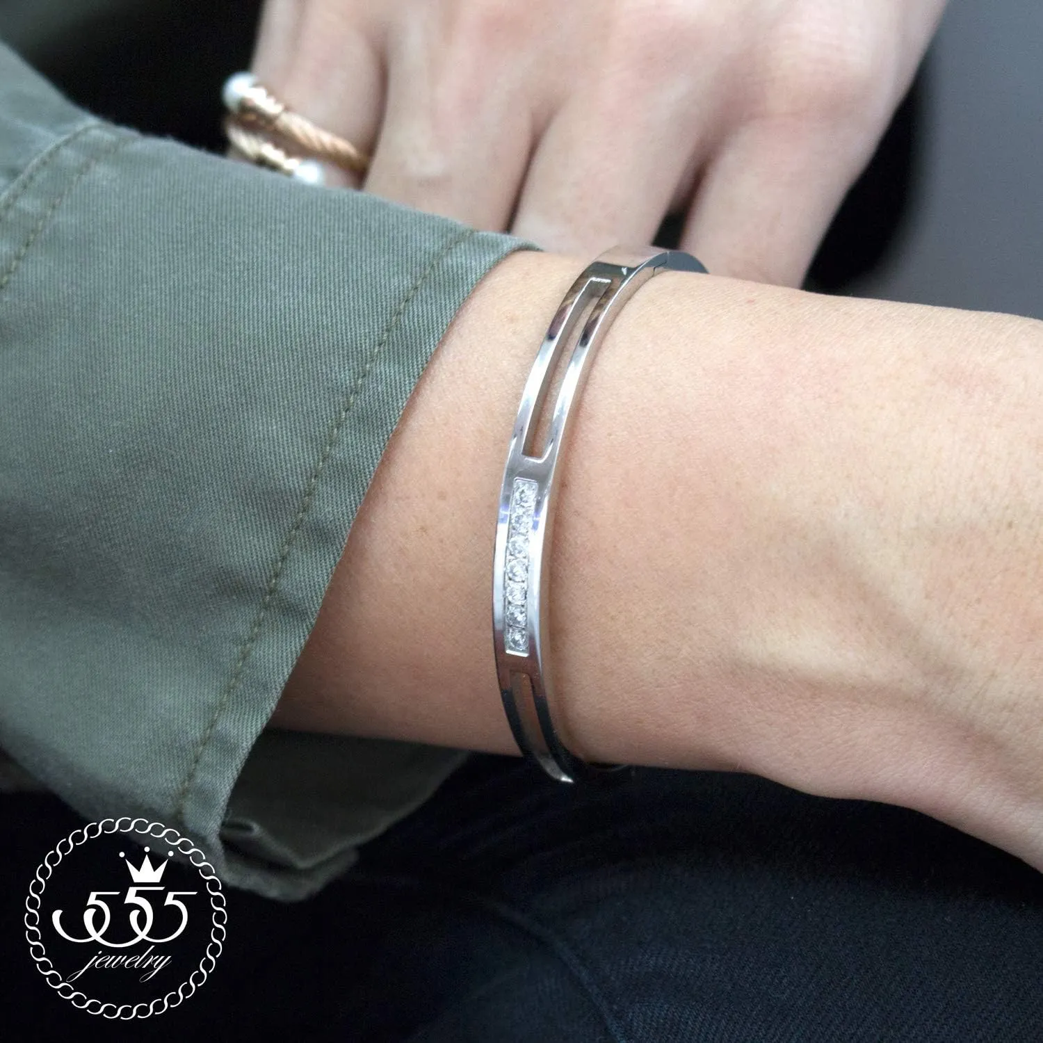 555Jewelry Womens Stainless Steel Fashion CZ Studded Cuff Bangle Bracelet