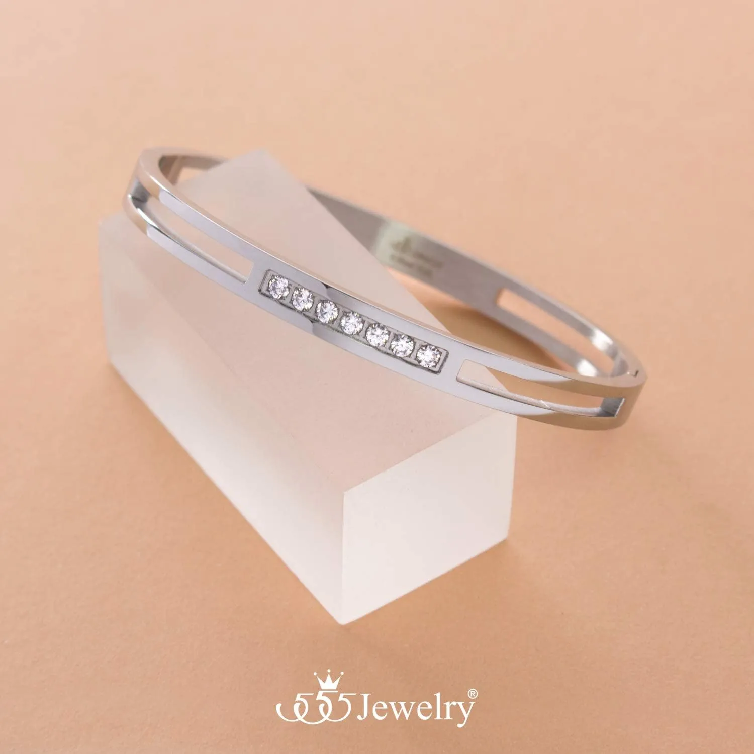 555Jewelry Womens Stainless Steel Fashion CZ Studded Cuff Bangle Bracelet