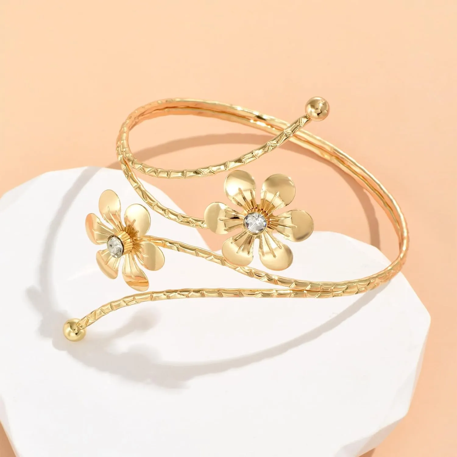 Arm Cuff Gold Arm Cuff Upper Arm Jewelry Gold Cuff Bracelets for Women Chunky Armband Jewelry Trendy Summer Beach Essentials