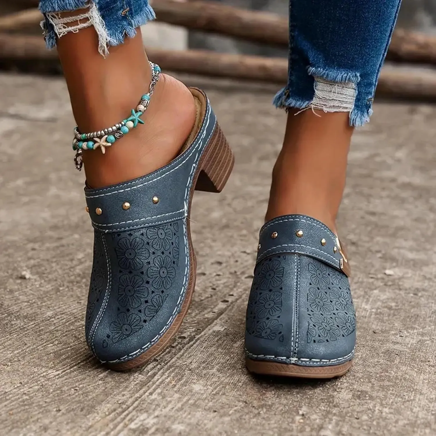 Chunky Heel Mules for Women Cutout Closed Toe Heels Retro Platform Wedge Sandals Anti-Slip Summer Slippers for Beach Vacation Metal Decoration Breathable Casual Shoes Backless Sandals