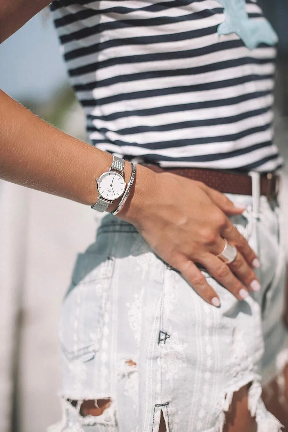Daniel Wellington Petite Sterling Unisex Watch  Japanese Quartz Movement, Stainless Steel Mesh Strap, Water Resistant, Analog Watch for Women & Men