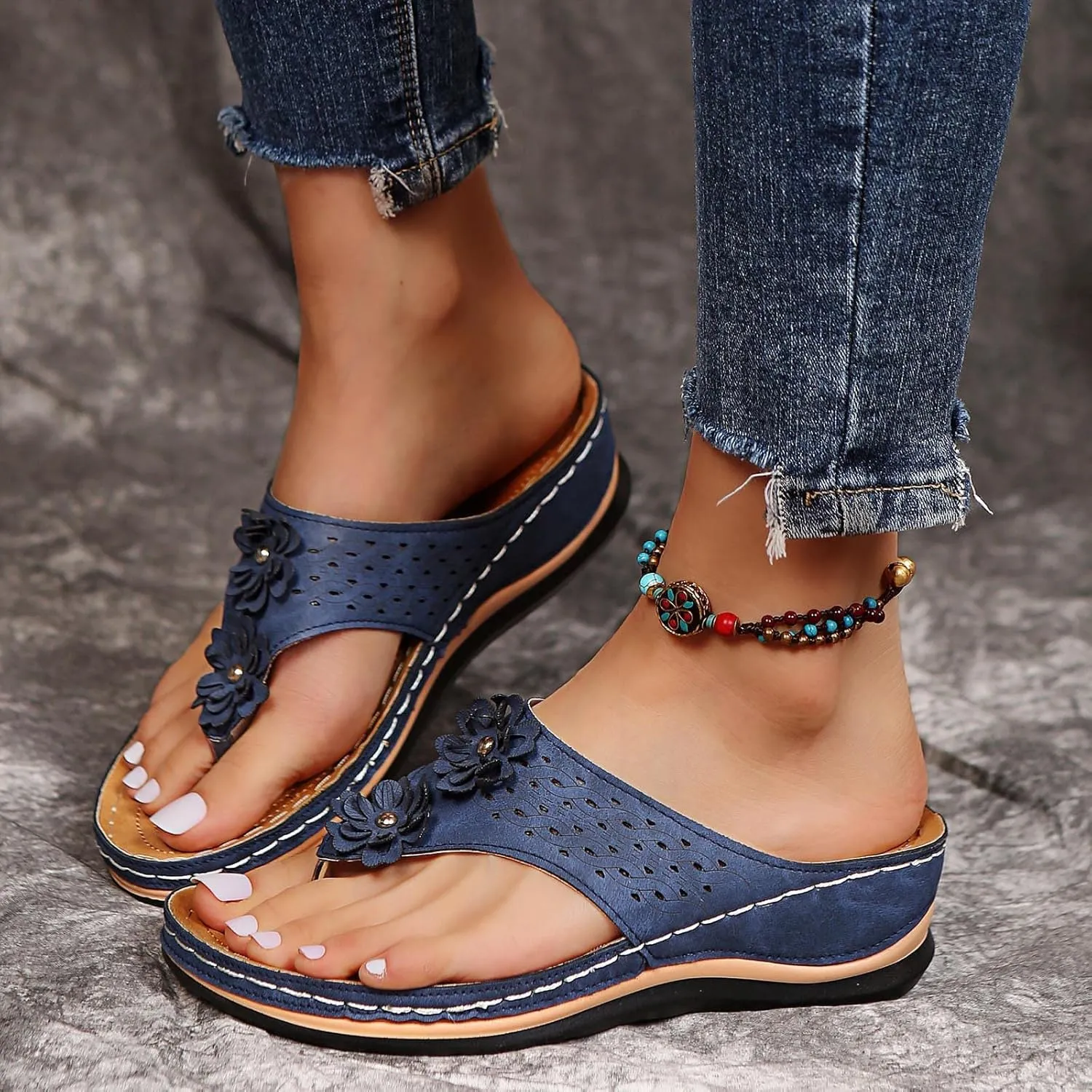 Eduavar Womens Sandals Comfortable, Sandals Women Comfortable Flip Flops with Arch Support Summer Beach Sandals Slippers