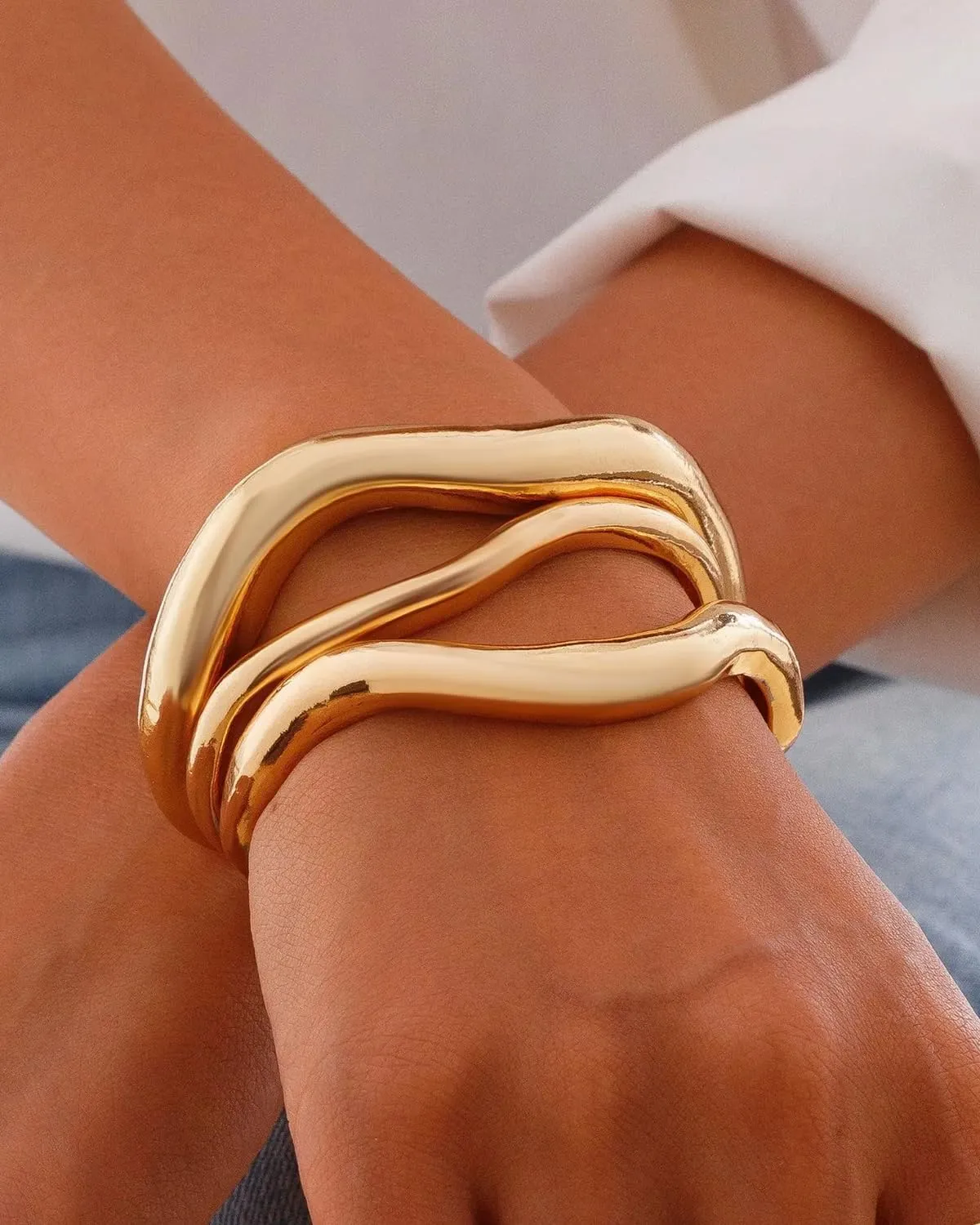 Gold Bangles for Women 14k Gold Plated Gold Cuff Bracelets Adjustable Chunky Bangles Hammered Textured Irregular Cuffs Statement Jewelry Gifts