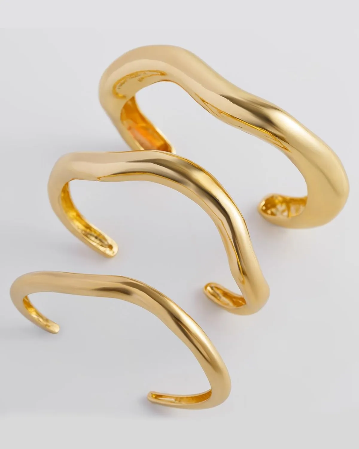 Gold Bangles for Women 14k Gold Plated Gold Cuff Bracelets Adjustable Chunky Bangles Hammered Textured Irregular Cuffs Statement Jewelry Gifts