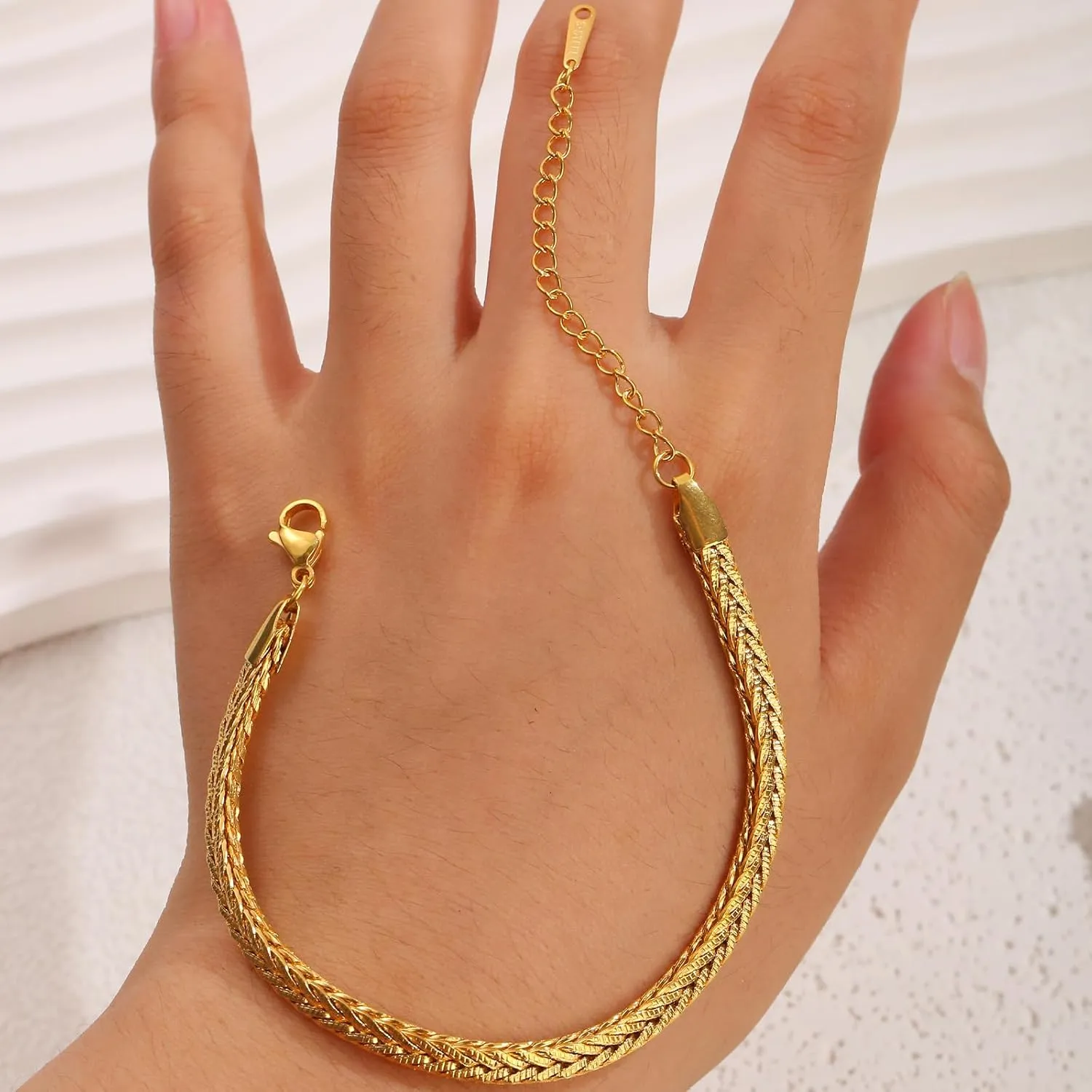 Gold Bracelets for Women Fashion Wide Face Tennis Bracelet for Women 18K Gold Plated Chunky Gold Bracelets for Women Zircon Pendant Chain Bracelet Delicate Thin Gold Bracelets for Women