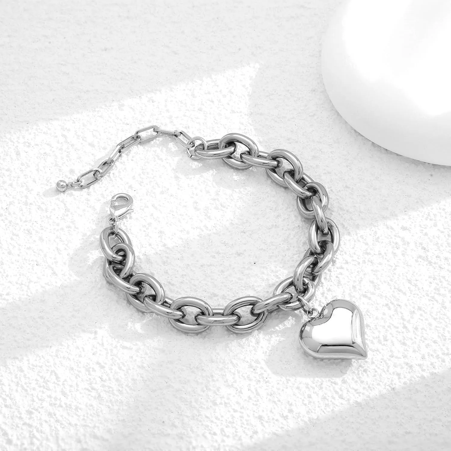 Heart Charm Bracelet for Women Chunky Matte Gold Link Chain Bracelet Vintage White Gold Love Heart Bracelet Fashion Valentines Bracelet