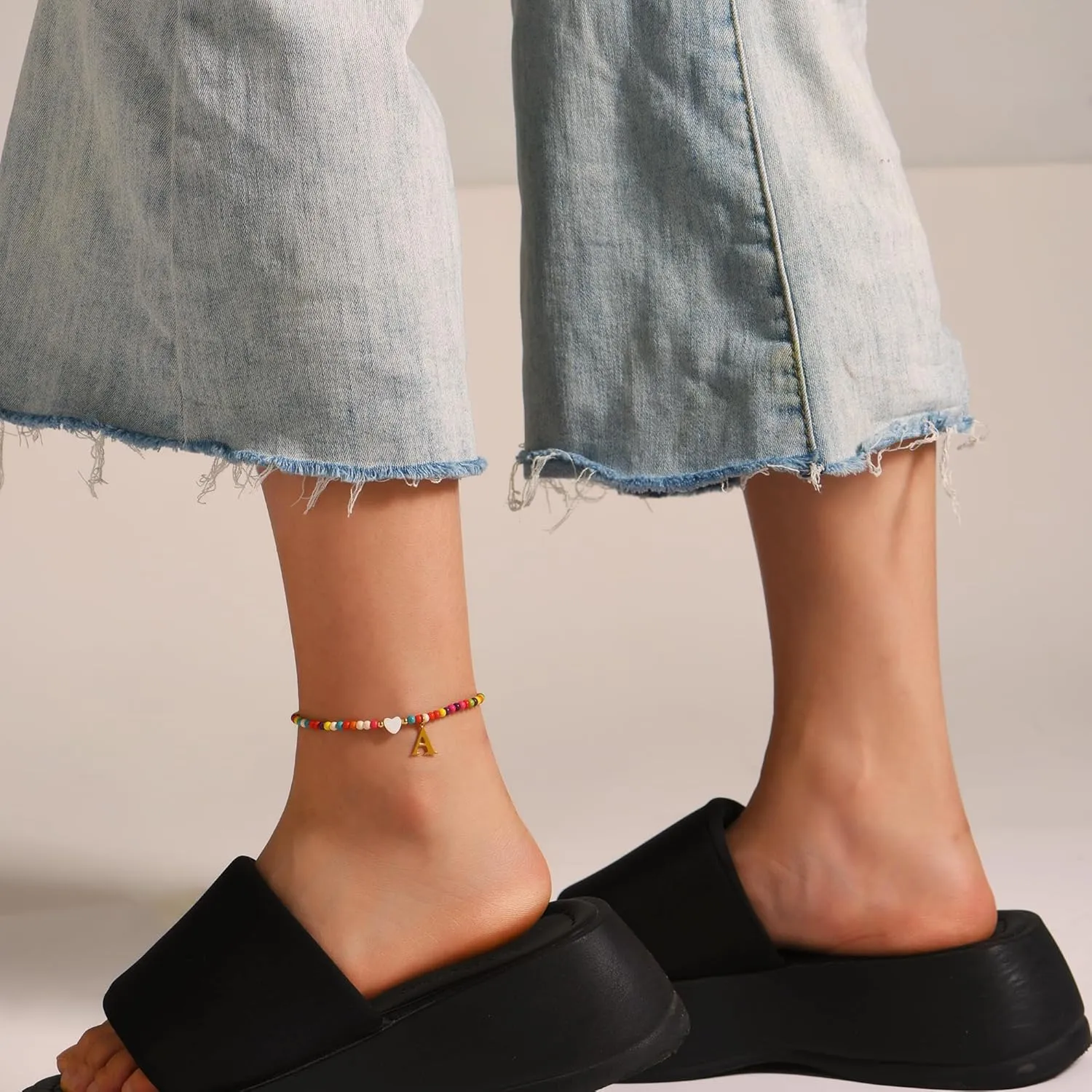 Initial Anklets for Women Colorful Beads Ankle Bracelets for Women Teen Girls Handmade Gold Plated Letter Anklet Bohemian Initial Anklets Summer Beach Foot Jewelry Gift