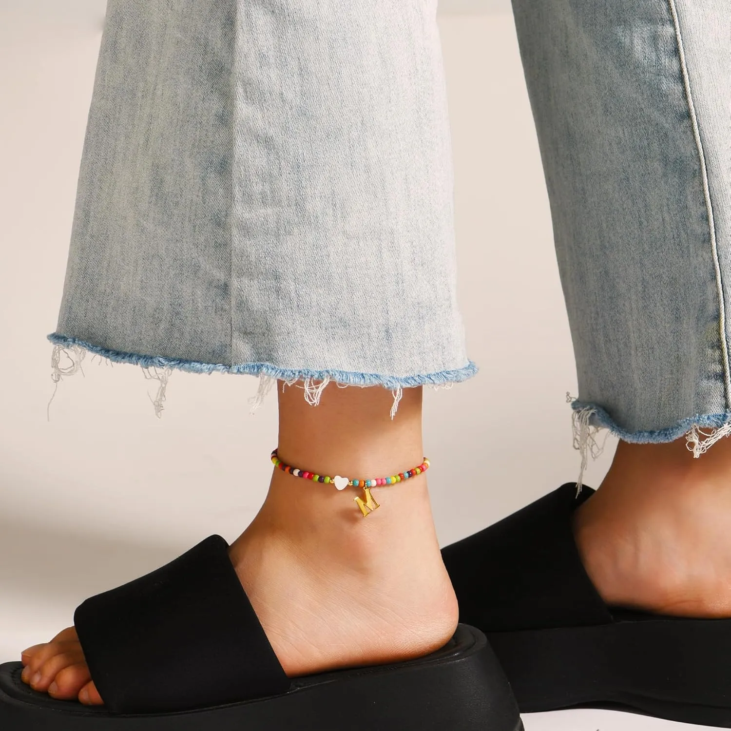 Initial Anklets for Women Colorful Beads Ankle Bracelets for Women Teen Girls Handmade Gold Plated Letter Anklet Bohemian Initial Anklets Summer Beach Foot Jewelry Gift
