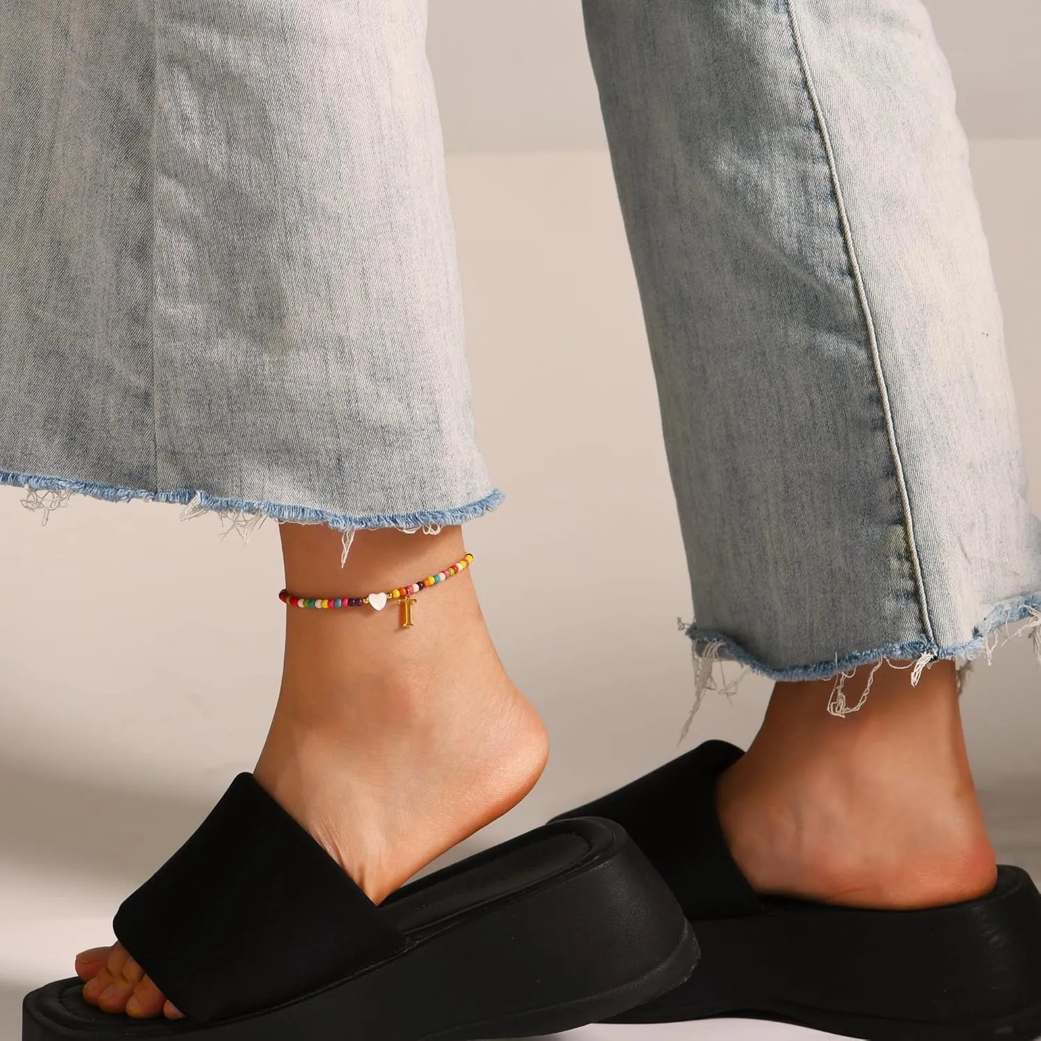 Initial Anklets for Women Colorful Beads Ankle Bracelets for Women Teen Girls Handmade Gold Plated Letter Anklet Bohemian Initial Anklets Summer Beach Foot Jewelry Gift