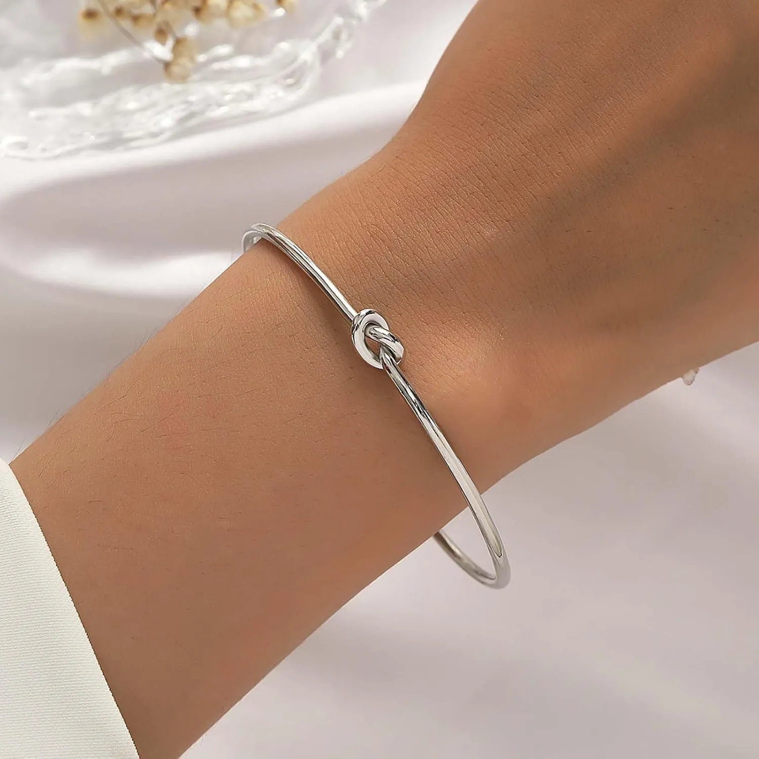 Vintage Love Knot Bangle Bracelets Silver Open Cuff Bracelet Simple Tie The Knot Bracelet Love Knot Infinity Bracelets Minimalist Adjustable Bracelet Knotted Cuff Bracelets