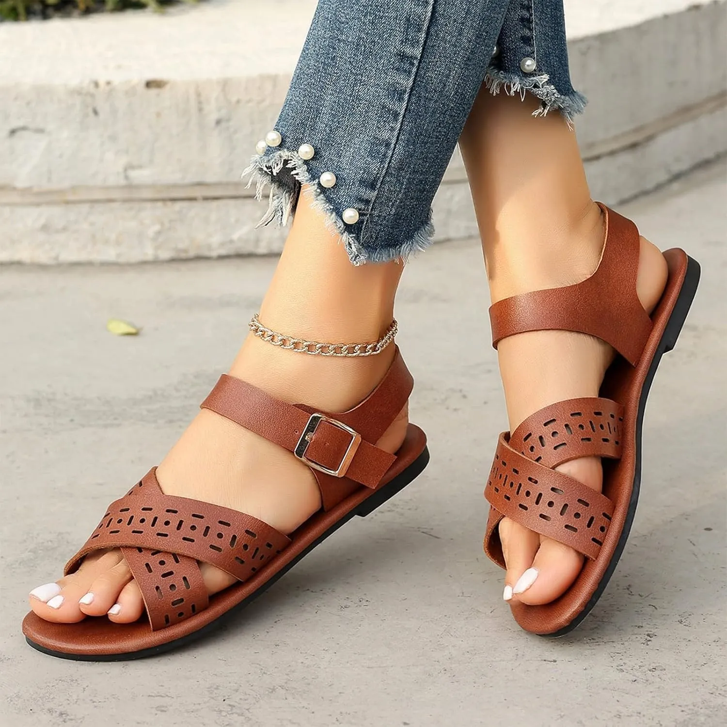 Women's Flat Sandals Comfortable Open Toe Casual Cross Strap Dress Sandal Summer Wide Width Vacation Beach Shoes Leather Fish Mouth Flats